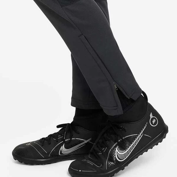 Nike Dri-FIT Academy 21 Trainingshose Kinder Grau 8 Nike Dri-FIT Academy 21 Trainingshose Kinder Grau – Bild 6