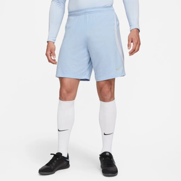 Nike Dri-FIT Strike Shorts Hellblau 4 Nike Dri-FIT Strike Shorts Hellblau – Bild 2