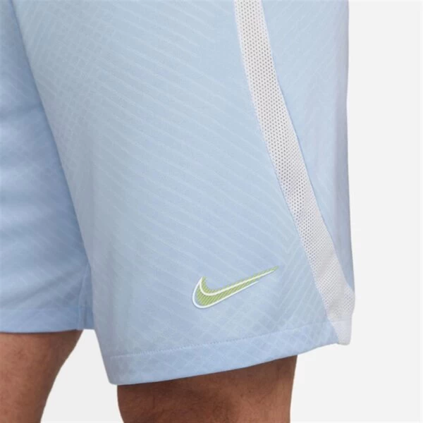 Nike Dri-FIT Strike Shorts Hellblau 7 Nike Dri-FIT Strike Shorts Hellblau – Bild 5