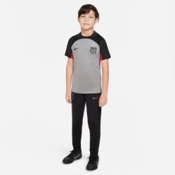 Nike FC Barcelona Strike Trainingshose Kinder Schwarz/grau 17 Nike FC Barcelona Strike Trainingshose Kinder Schwarz/grau -Pro Sport Verkauf nike fc barcelona strike trainingshose kinder schwarz grau6