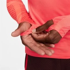 Nike FC Liverpool Strike Langarm-Fussballoberteil Rot 16 Nike FC Liverpool Strike Langarm-Fussballoberteil Rot -Pro Sport Verkauf nike fc liverpool strike langarm fussballoberteil rot5