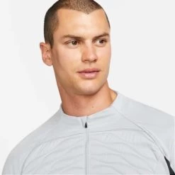 Nike FC Liverpool Therma-FIT Fussballoberteil Grau -Pro Sport Verkauf nike fc liverpool therma fit fussballoberteil grau3