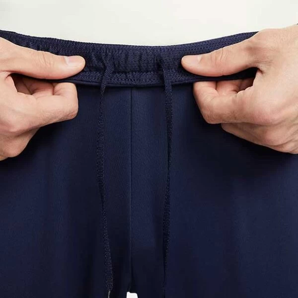 Nike Paris Saint-Germain Strike Trainingshose Dunkelblau/gold 9 Nike Paris Saint-Germain Strike Trainingshose Dunkelblau/gold – Bild 7