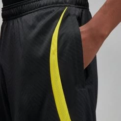 Nike Paris St. Germain X Jordan Shorts Schwarz/gelb 18 Nike Paris St. Germain X Jordan Shorts Schwarz/gelb -Pro Sport Verkauf nike paris st germain x jordan shorts schwarz gelb7