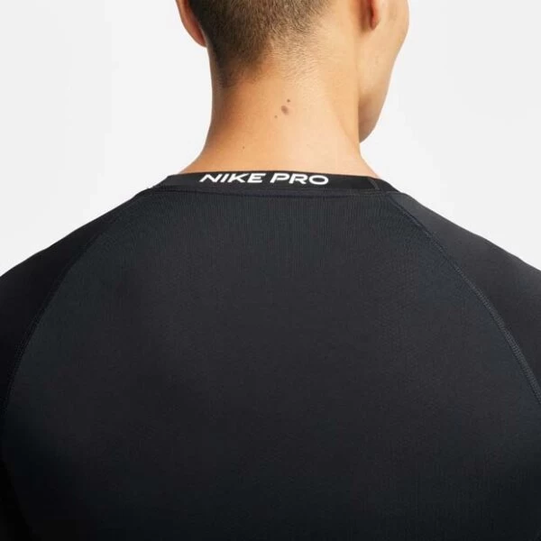 Nike Pro Dri-FIT Funktionsshirt Schwarz 8 Nike Pro Dri-FIT Funktionsshirt Schwarz – Bild 6