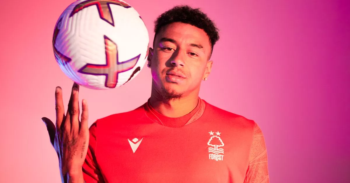 Pro Sport Verkauf -Pro Sport Verkauf 0 Jesse Lingard signs for Nottingham Forest